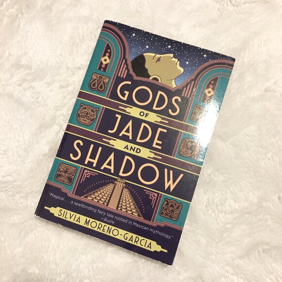 'Gods of Jade and Shadow' Softcover By Silvia Moreno-Garcia - Picture 1 of 7